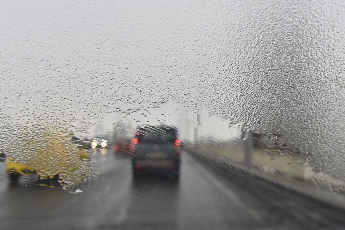 Ónos esőre figyelmeztetnek a meteorológusok több megyében