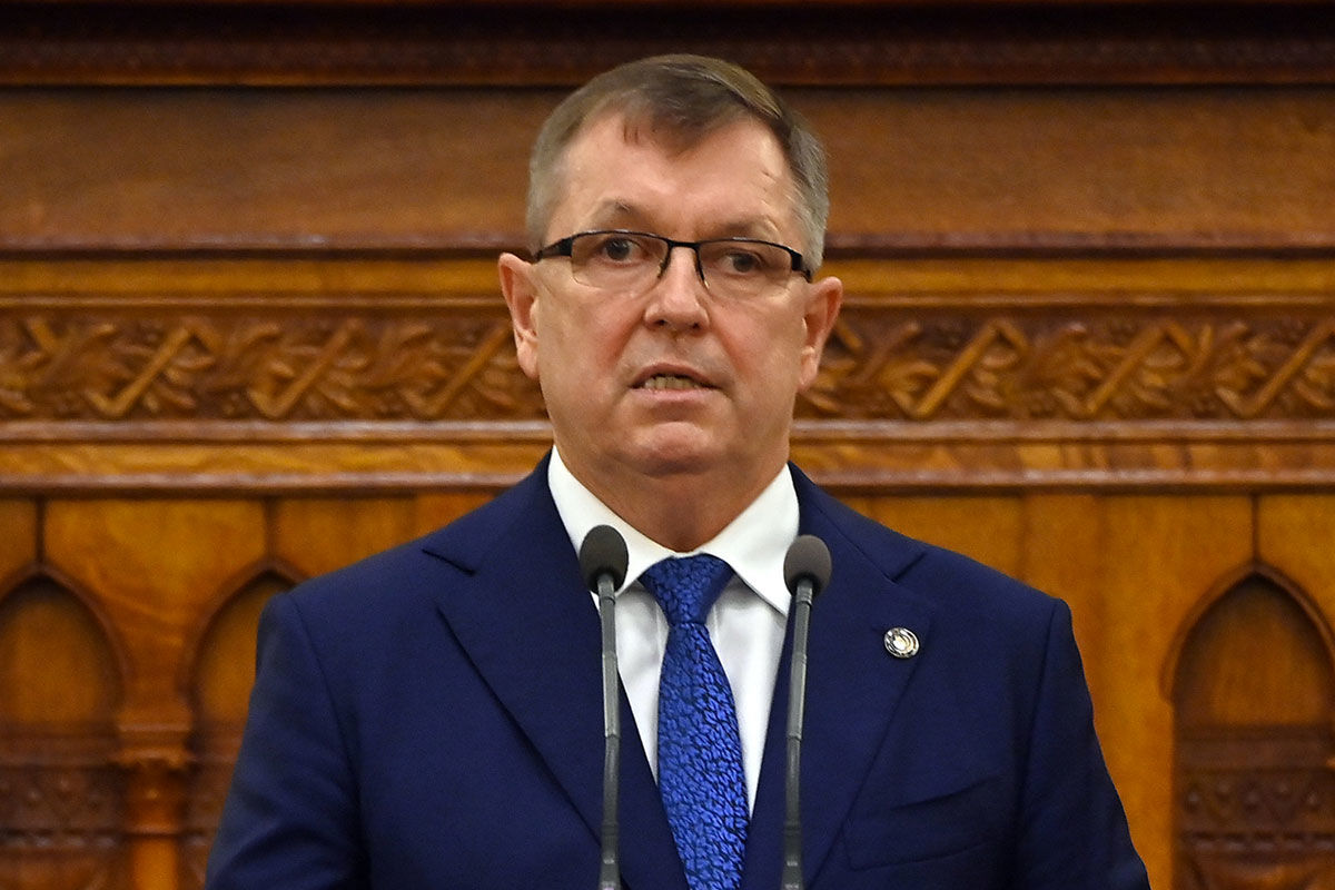 Matolcsy György, a Magyar Nemzeti Bank elnöke felszólal a jegybank 2019. évi üzleti jelentéséről és beszámolójáról tartott vitában az Országgyűlés plenáris ülésén 2020. december 16-án.
