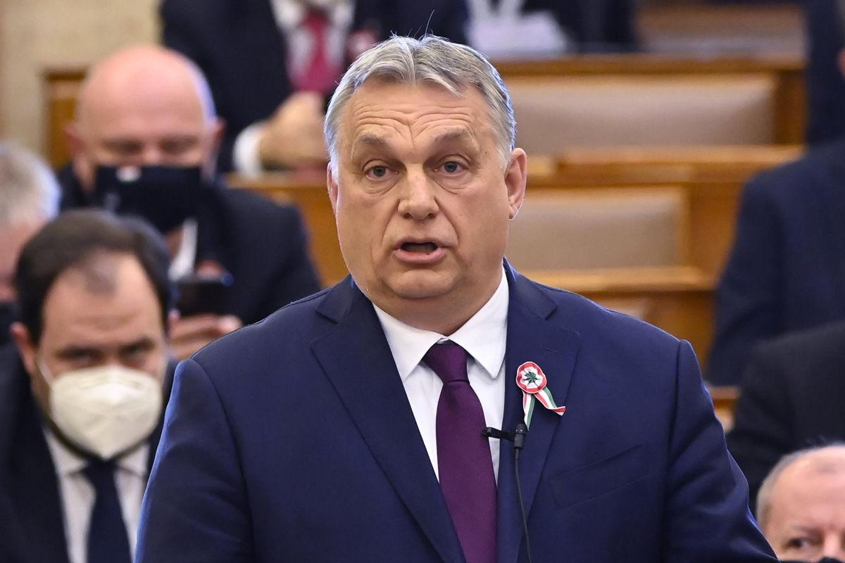 Orbán Viktor miniszterelnök azonnali kérdésre válaszol az Országgyűlés plenáris ülésén 2021. március 16-án.