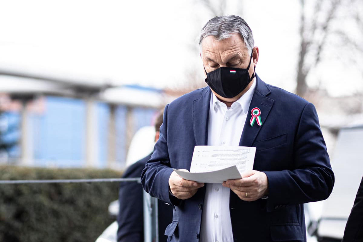 Orbán a határon túliakat köszöntötte március 15-i levelében