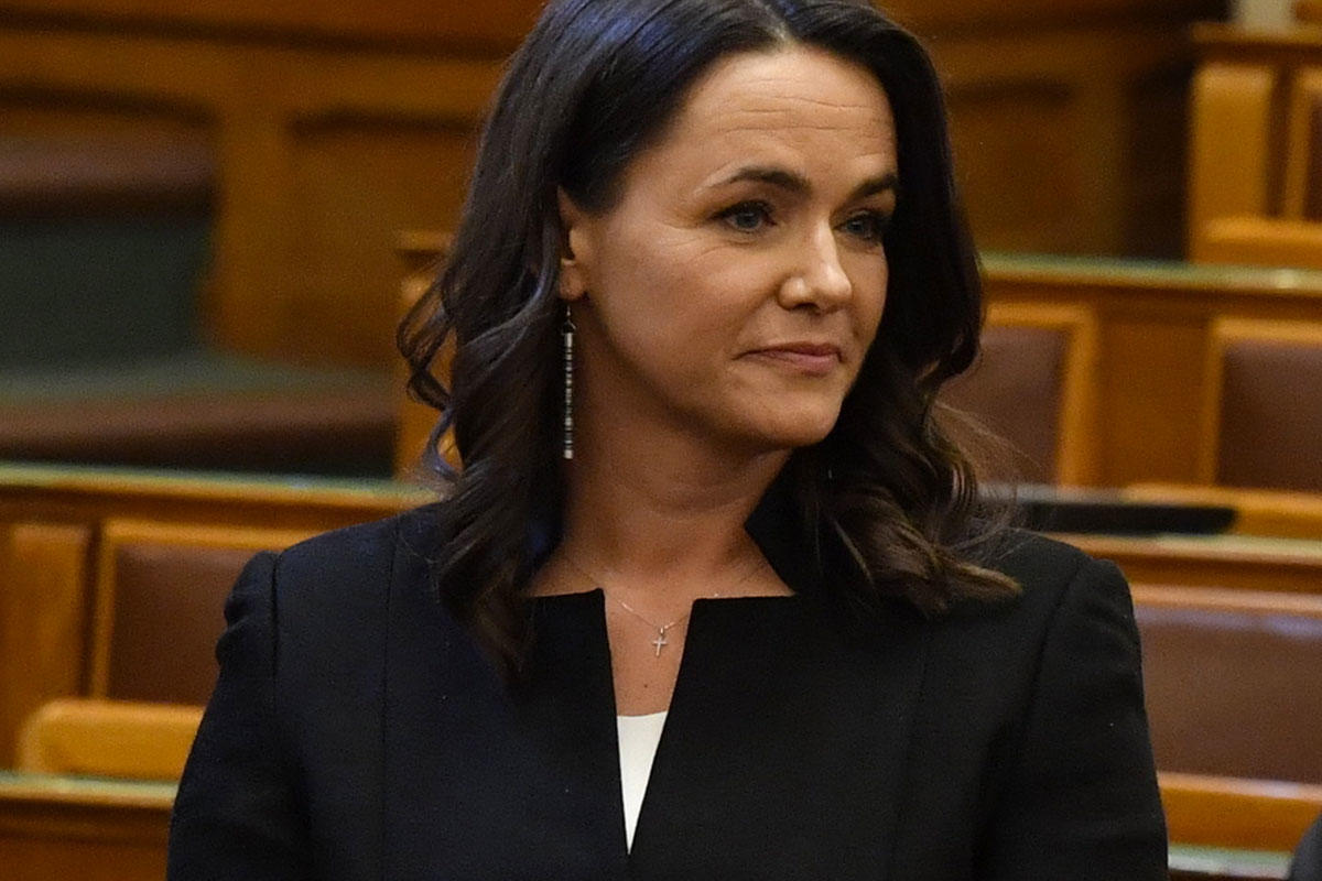 Novák Katalin megválasztott köztársasági elnök az Országgyűlés plenáris ülésén 2022. március 10-én.