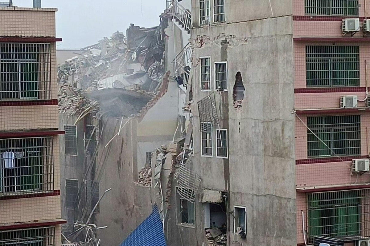 Összeomlott egy hatemeletes lakóépület Közép-Kínában