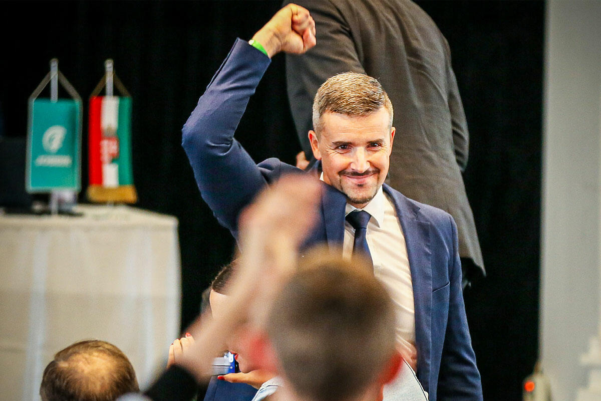 Ismét Jakab Pétert választották a Jobbik elnökévé