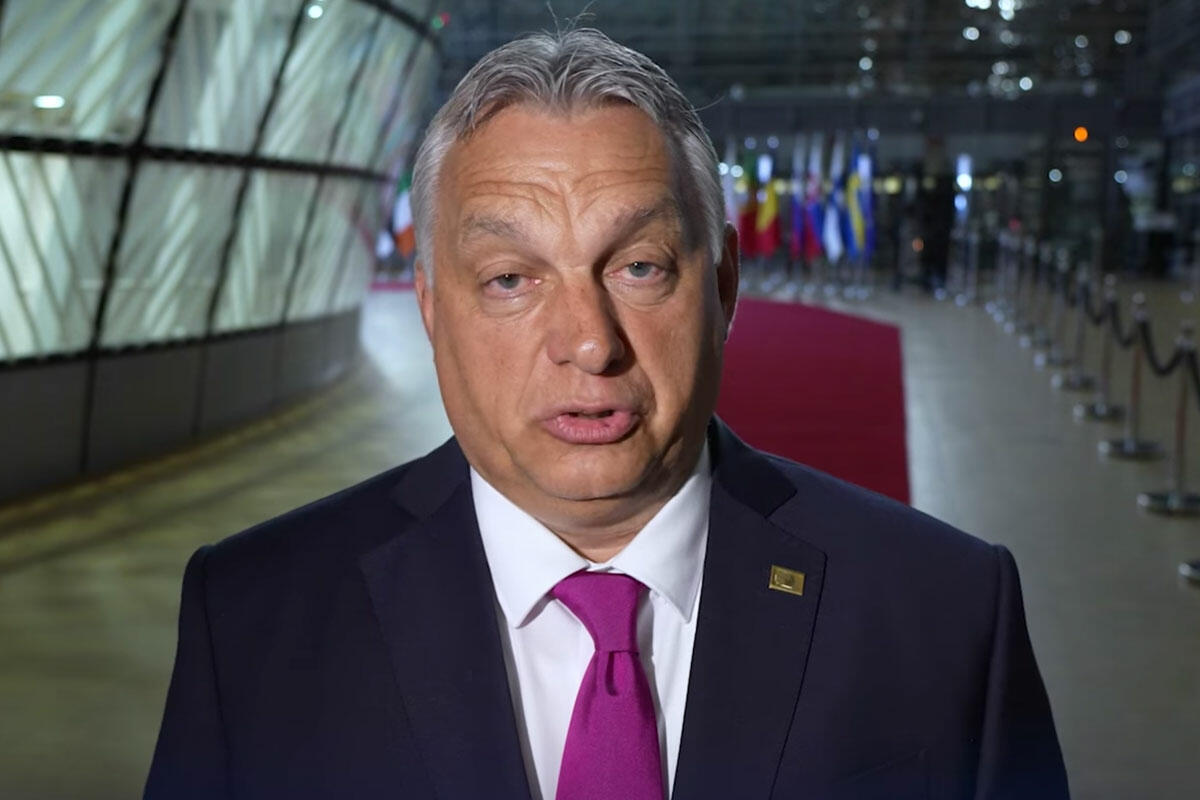 Orbán Viktor 2022. május 30-án Brüsszelben.