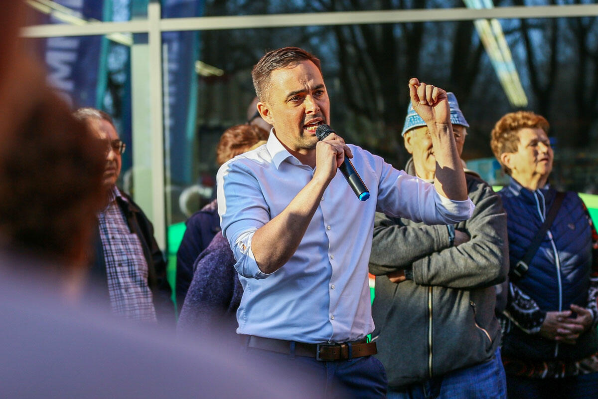 Stummer János kilépett a Jobbikból