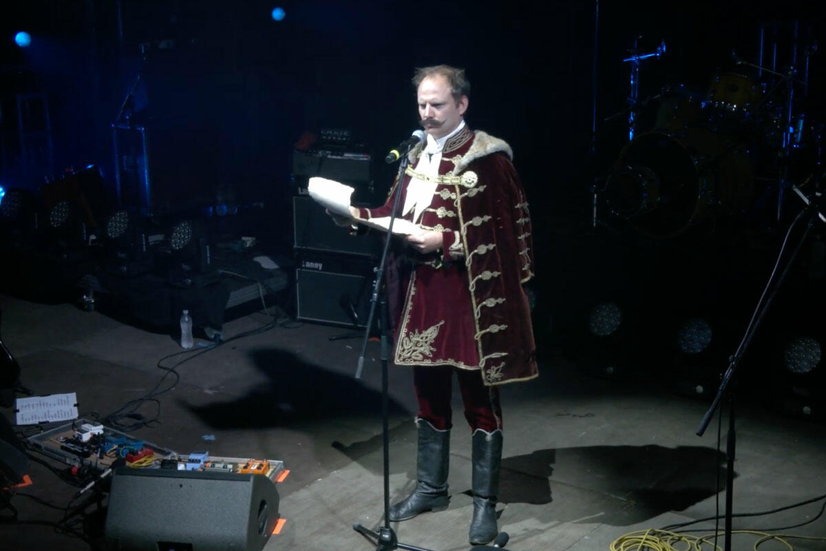Bödőcs Tibor zeneipari főispánként tartott beszédet – felrobbant a közönség