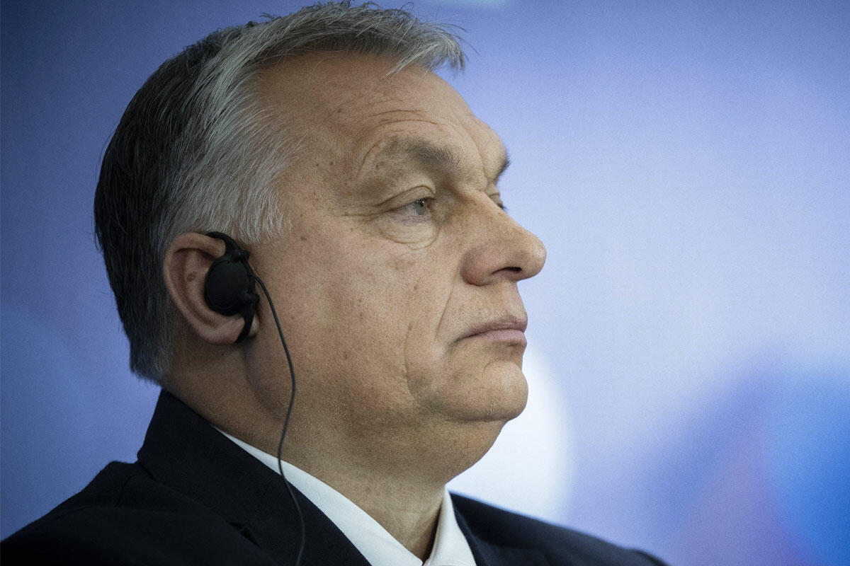 Orbán Viktor kormányfő a visegrádi országok miniszterelnökeinek kassai csúcstalálkozóján tartott közös sajtótájékoztatón 2022. november 24-én.