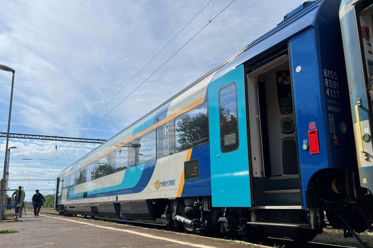 Gázolt a vonat, pótlóbuszok járnak Keszthely és Balatonszentgyörgy között