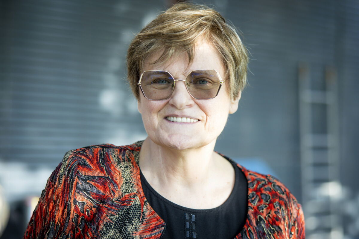 Karikó Katalin magyar biokémikus 2023. június 3-án a 32. Országos Tudományos és Innovációs Olimpia díjátadója után.