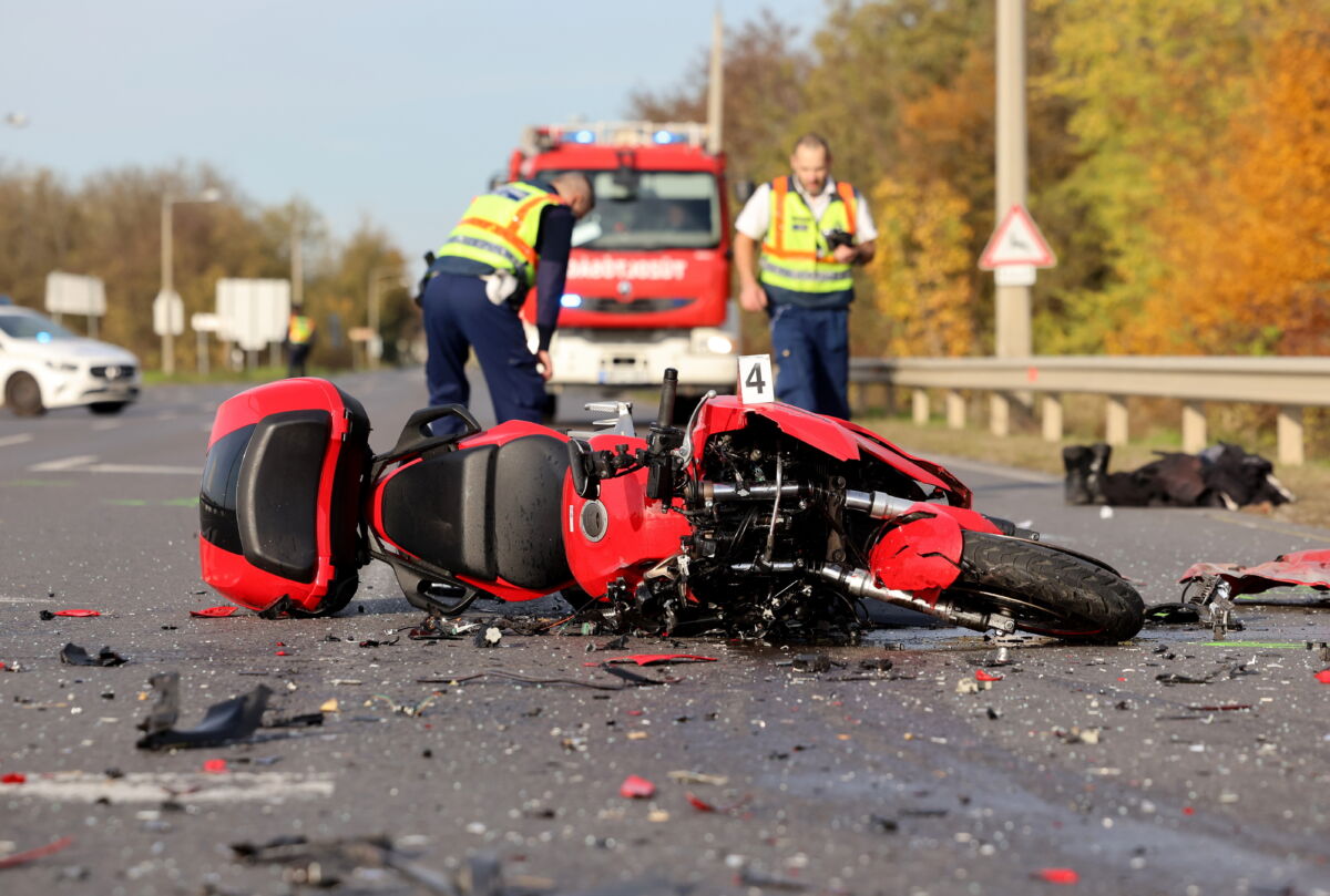 Halálos motorosbaleset Tiszapalkonyánál