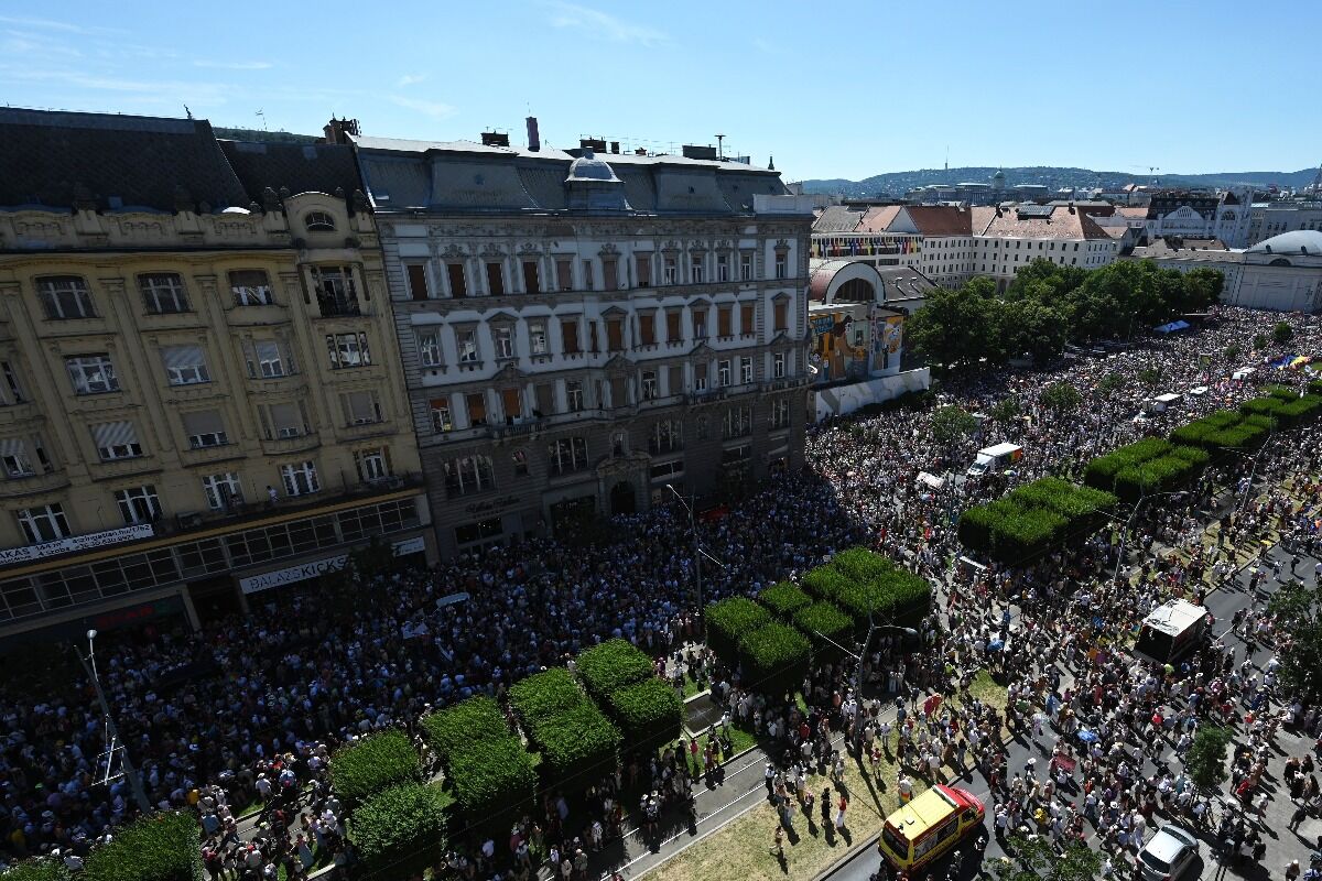 budapest-pride-tomeg