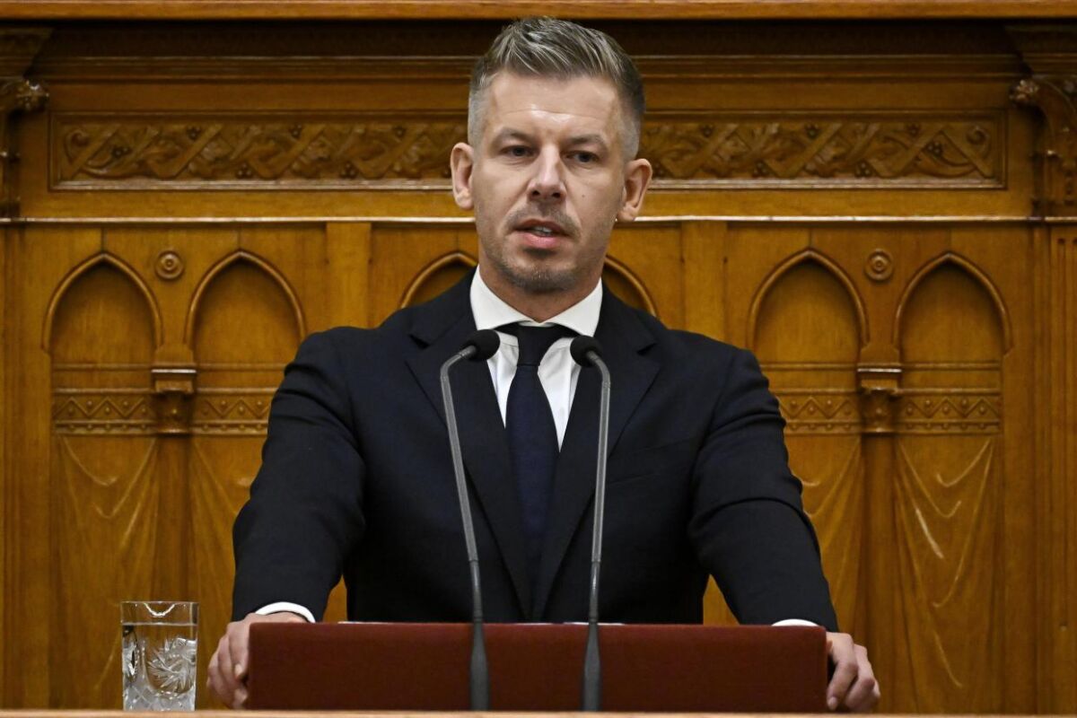 Magyar Péter miniszterelnök napirend előtt szólal fel az Országgyűlés plenáris ülésén 2026. szeptember 21-én.
